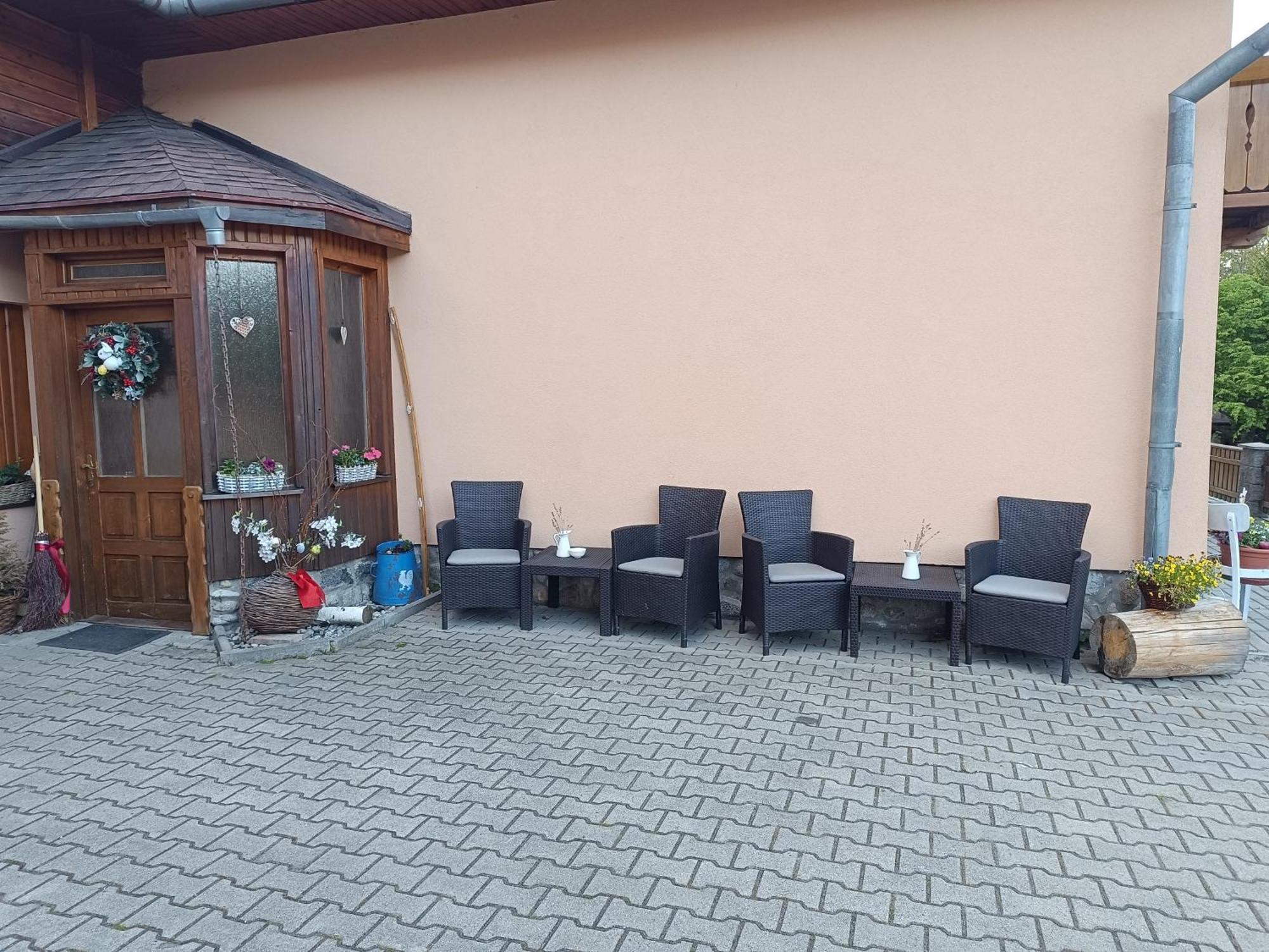 Privat Majo Hotell Liptovský Mikuláš Exteriör bild